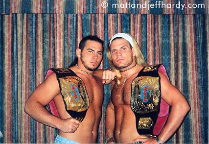 That's it boyz...Look tough..